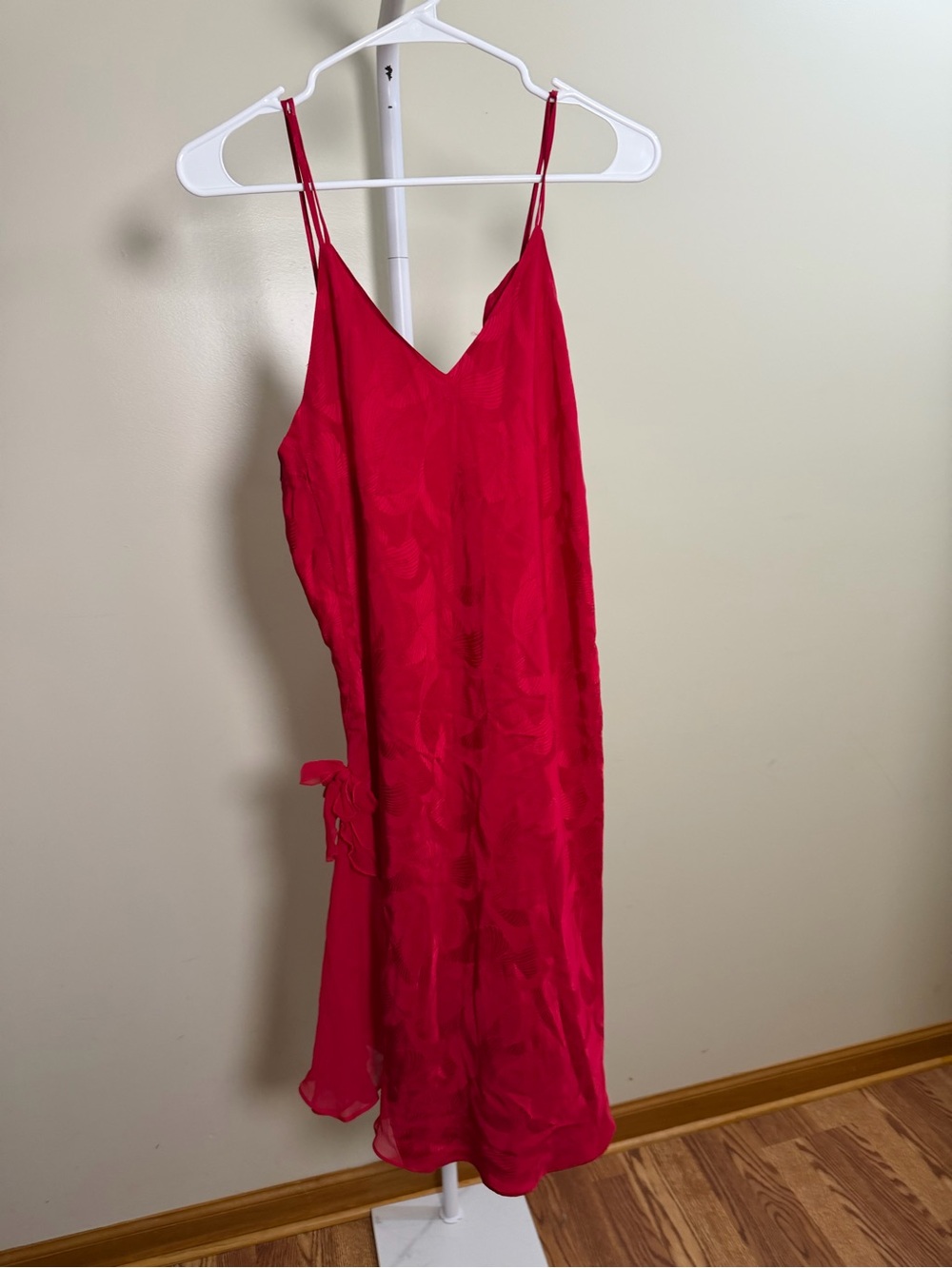 Vintage 90’s gold label Victorias Secret Slip Nightgown 100% silk size L